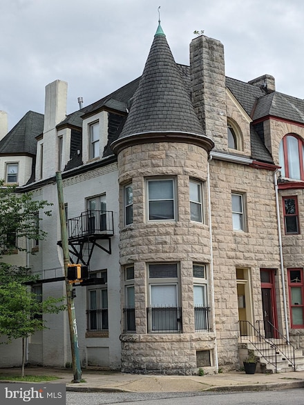 2339 N Calvert St, Baltimore, MD 21218