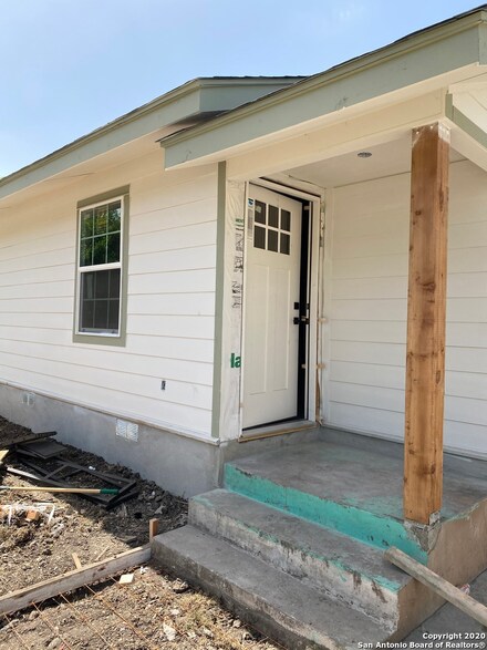 326 W Bedford Ave, San Antonio, TX 78226