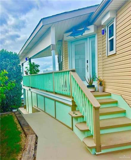 845 W Oyster Dr, Port Isabel, TX 78578