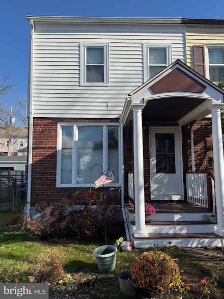 6905 Radcliffe Dr, Alexandria, VA 22307