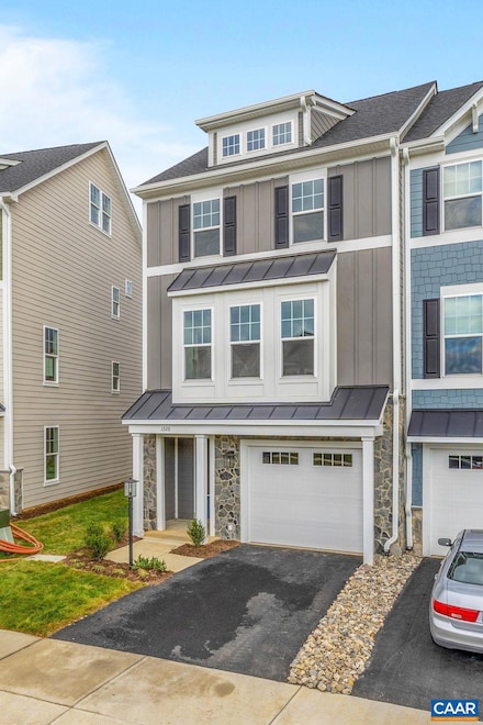 1320 Laconia Ln, Charlottesville, VA 22911