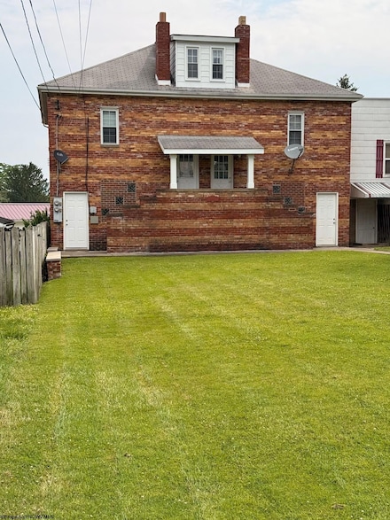 106 (A & B) Woodland Ave, Clarksburg, WV 26301
