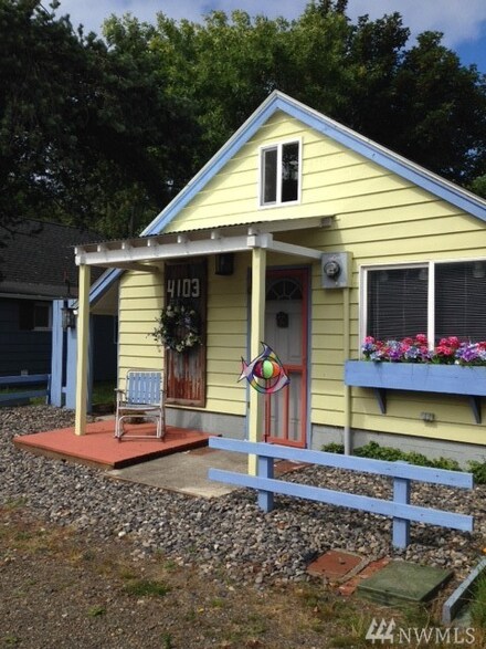 4103 N Place, Seaview, WA 98644