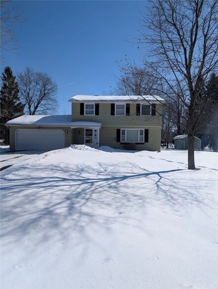 753 Tanya Cir, Webster, NY 14580