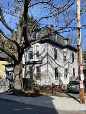 19 Cottage St, Cambridge, MA 02139