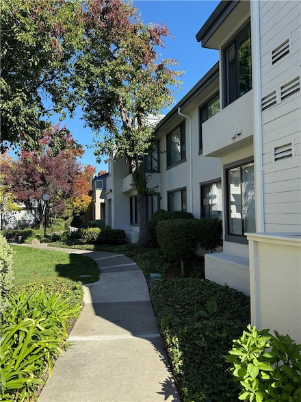 6452 Buena Vista Dr, Newark, CA 94560