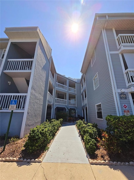 6924 Stonesthrow Cir N Unit 8104, Saint Petersburg, FL 33710