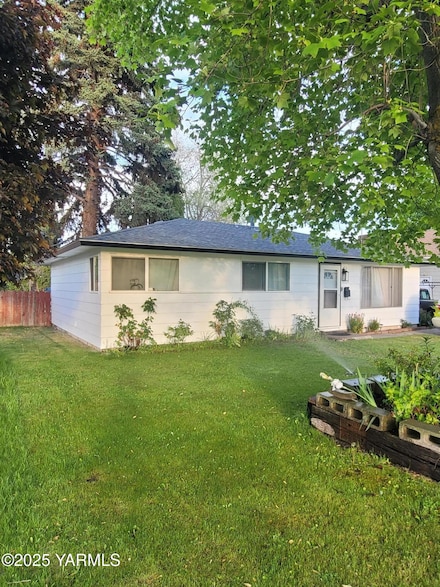 1109 Pleasant Ave, Yakima, WA 98902
