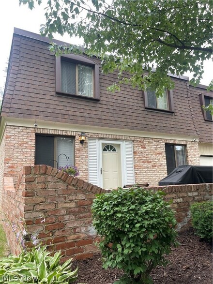 1651 Mentor Ave Unit 2207, Painesville, OH 44077