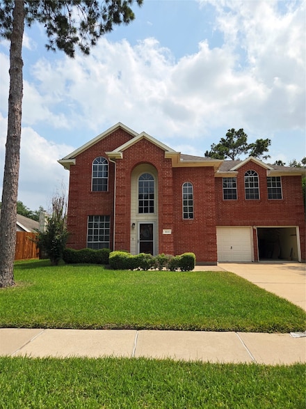 16111 Aberdeen Forest Dr, Houston, TX 77095