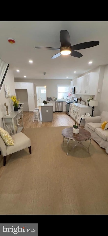 331 E State St, Media, PA 19063