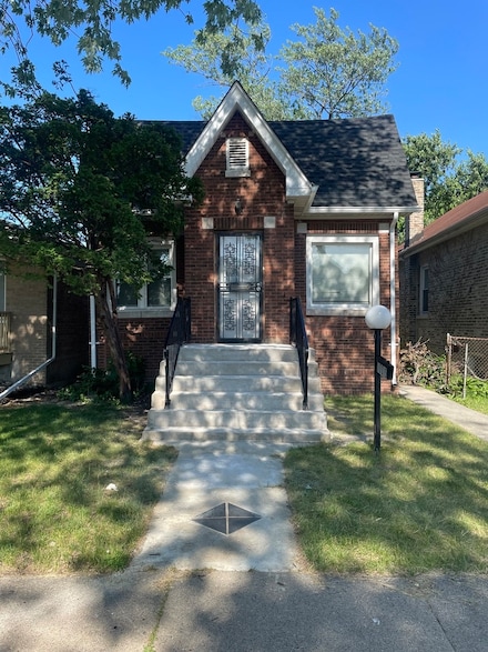 10015 S Princeton Ave, Chicago, IL 60628