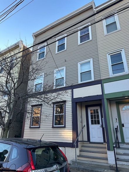 18 Bremen St Unit 1, Boston, MA 02128