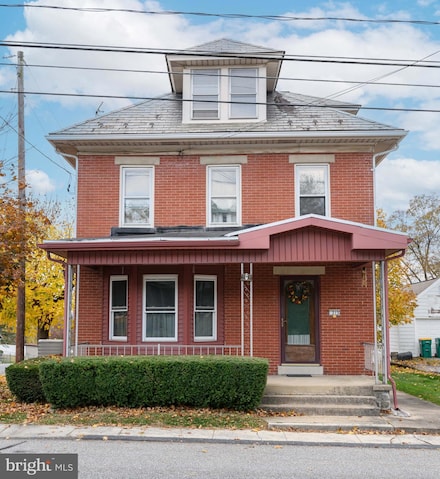 215 S Enola Dr, Enola, PA 17025