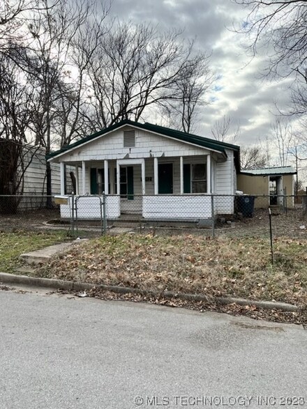 2012 N Atlanta Ct, Tulsa, OK 74110