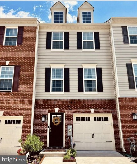 8325 Daydream Crescent, Pasadena, MD 21122