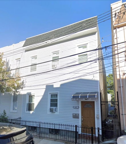 5431 Nurge Ave, Maspeth, NY 11378