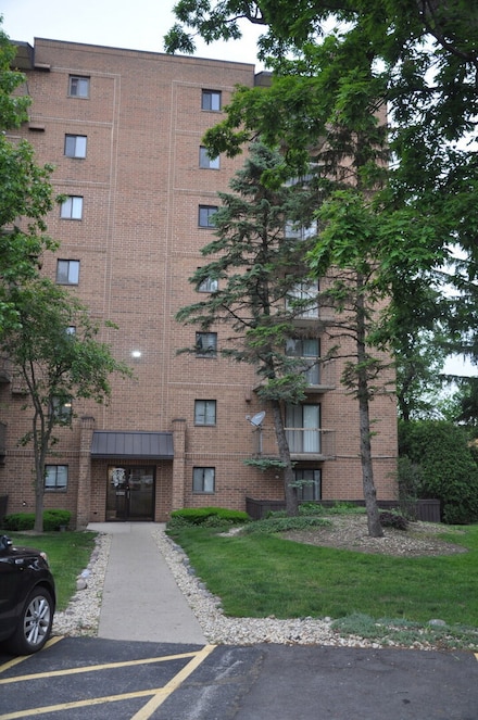 6020 Lake Bluff Dr Unit 601, Tinley Park, IL 60477