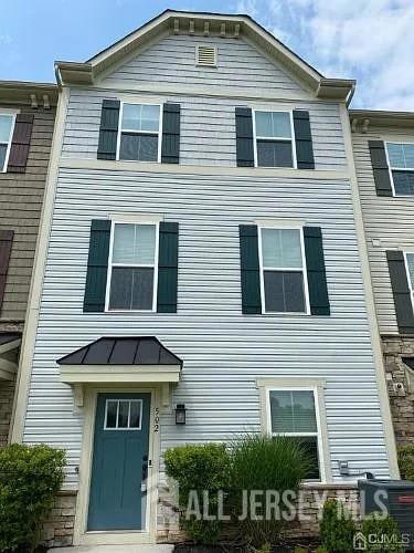 502 Bayside Ct, South Amboy, NJ 08879