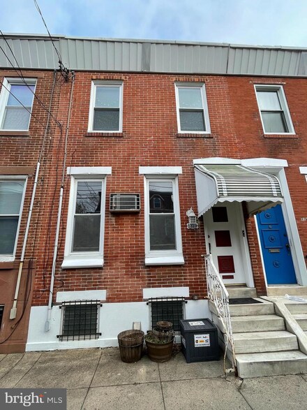 1319 Morris St, Philadelphia, PA 19148