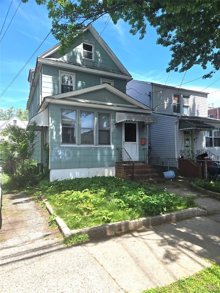 9429 51st Ave, Elmhurst, NY 11373