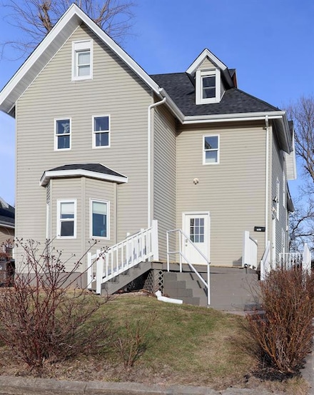 1427 22nd St, Des Moines, IA 50311