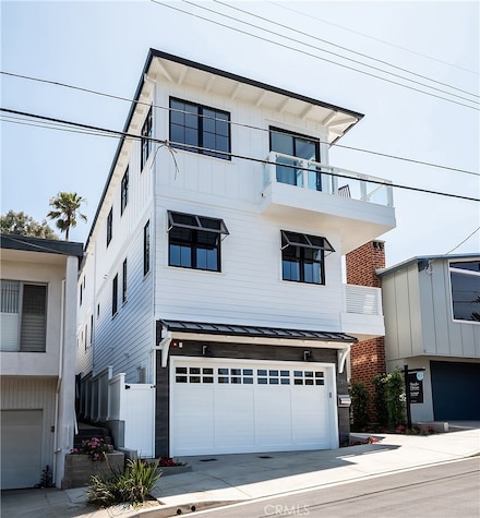 724 13th St, Manhattan Beach, CA 90266