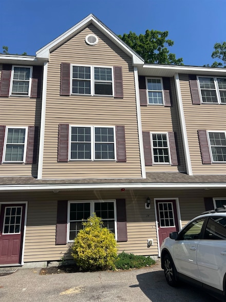 14 Centennial Dr, Dover, NH 03820