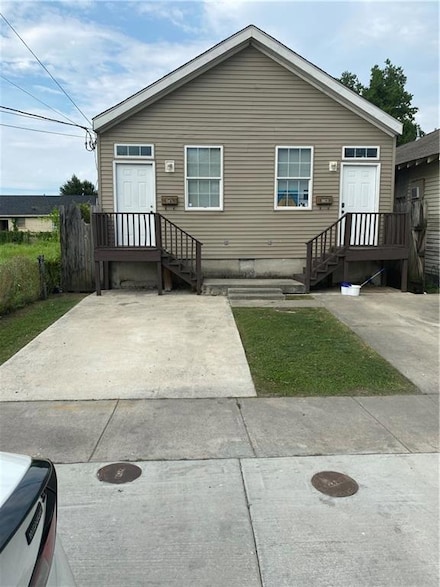 8823 Olive St, New Orleans, LA 70118