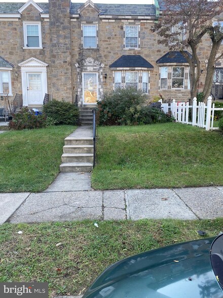 5919 Castor Ave, Philadelphia, PA 19149