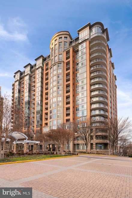 8220 Crestwood Heights Dr Unit 1412, McLean, VA 22102