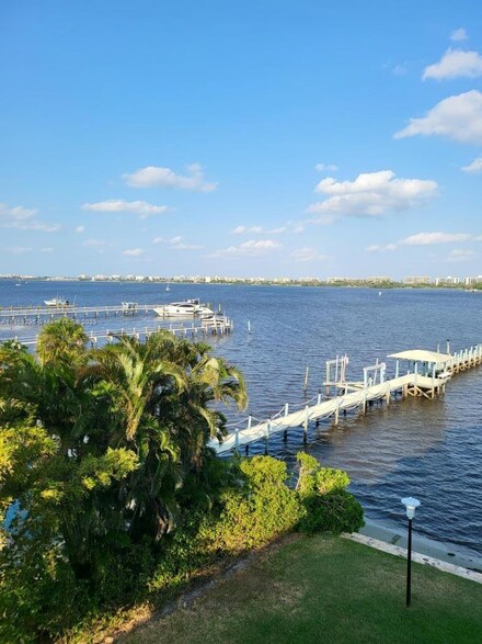 896 N Federal Hwy Unit 423, Lantana, FL 33462