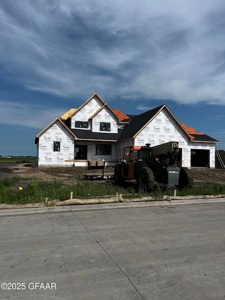 6461 Riggs Rd, Grand Forks, ND 58201