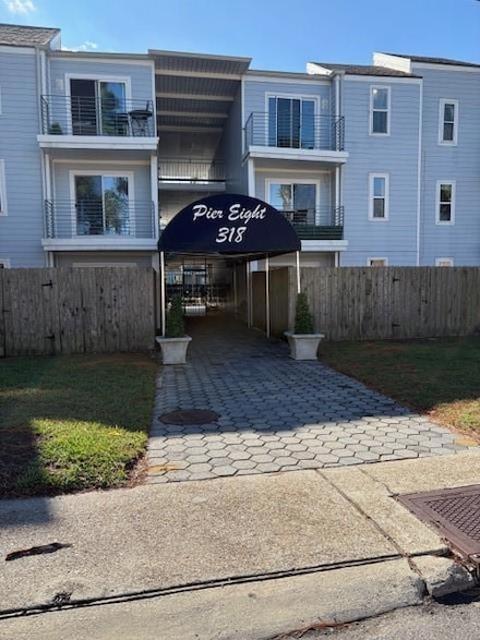 318 Lake Marina Ave Unit 209, New Orleans, LA 70124