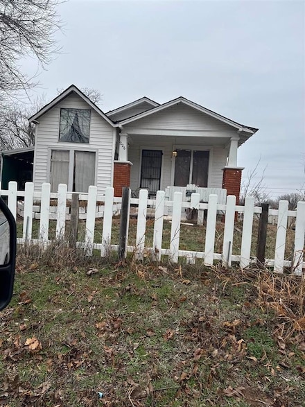 226 E York Ave, Enid, OK 73701