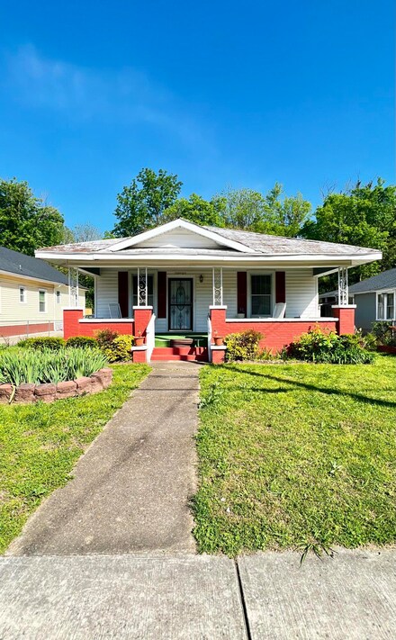 2716 N Chamberlain Ave, Chattanooga, TN 37406