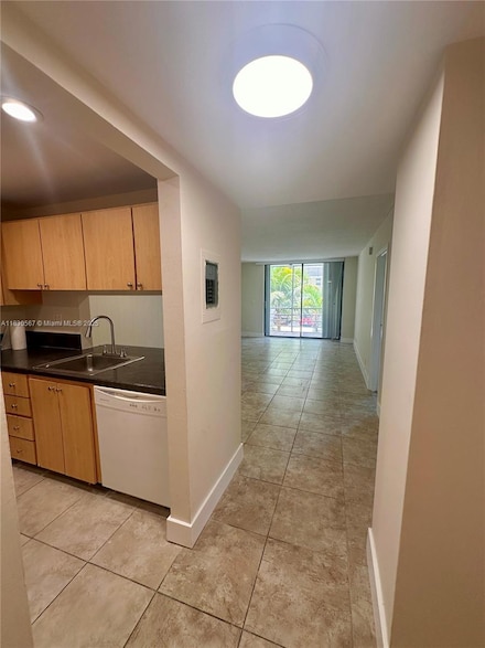 2935 NE 163rd St Unit 3P, North Miami Beach, FL 33160