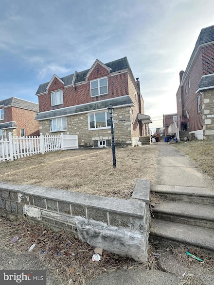 1800 Danforth St, Philadelphia, PA 19152