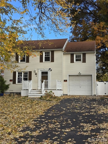 134 Arrowhead Dr, Rochester, NY 14624