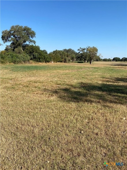 1506 Moss Ln, Cuero, TX 77954