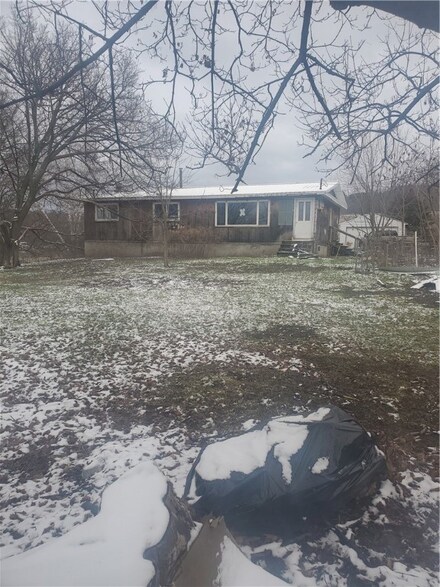 3646 Kennedy Rd, La Fayette, NY 13084
