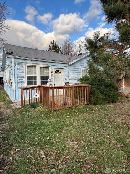 4520 Elsmere Ave, Blue Ash, OH 45242