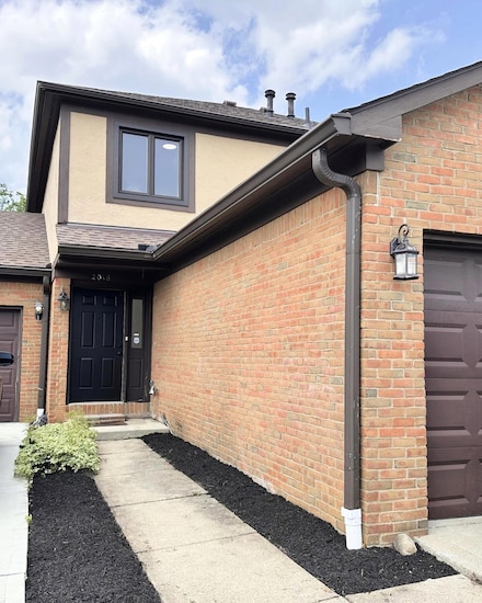 2016 Queensgate Ln Unit 2016, Columbus, OH 43235