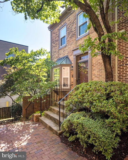 6708 Langston Blvd Unit A, Arlington, VA 22205