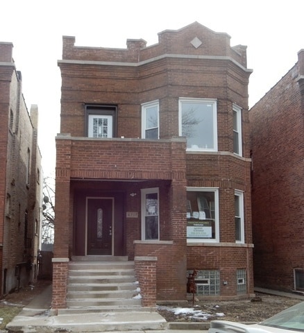 4717 W Congress Pkwy, Chicago, IL 60644