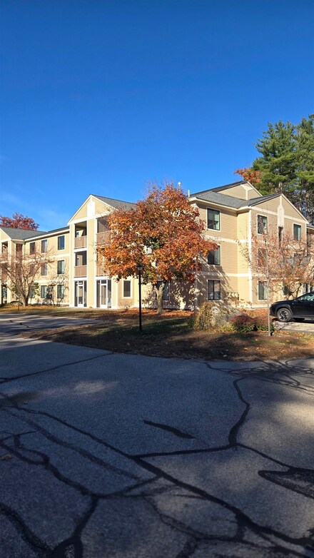 19 Saco St Unit 37, Center Conway, NH 03813