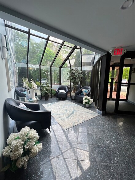 9 Broadway Unit 210, Saugus, MA 01906