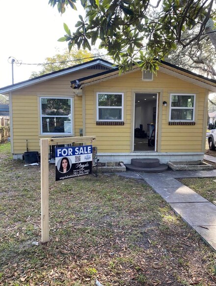 1701 E Emma St, Tampa, FL 33610