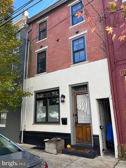 2313 Amber St, Philadelphia, PA 19125