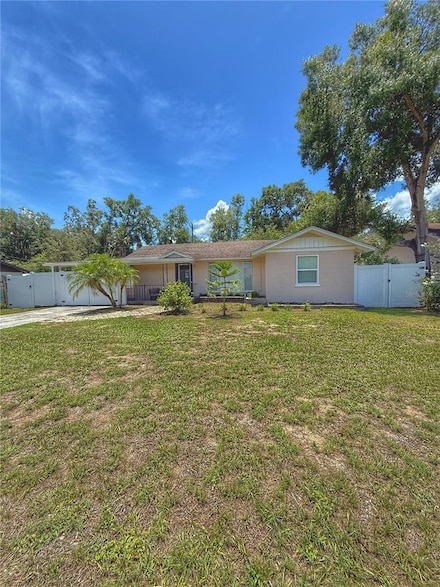 100 W Idlewild Ave, Eustis, FL 32726